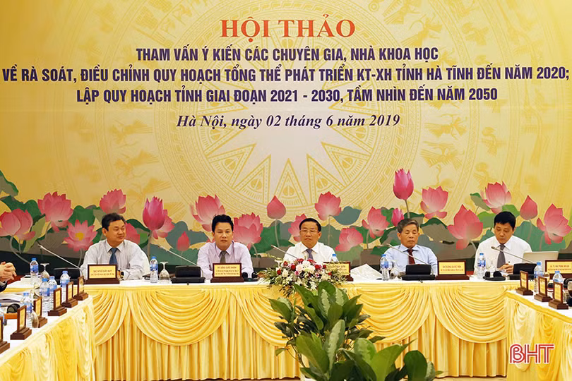 Tham vấn ý kiến chuyên gia để xây dựng Hà Tĩnh phát triển xanh và bền vững