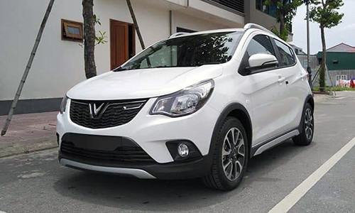 VinFast Fadil bản thương mại xuất hiện tại đại lý