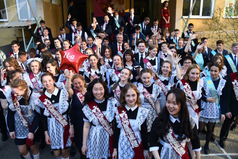 Những cung bậc cảm xúc của học sinh xứ Bạch Dương trong lễ bế giảng