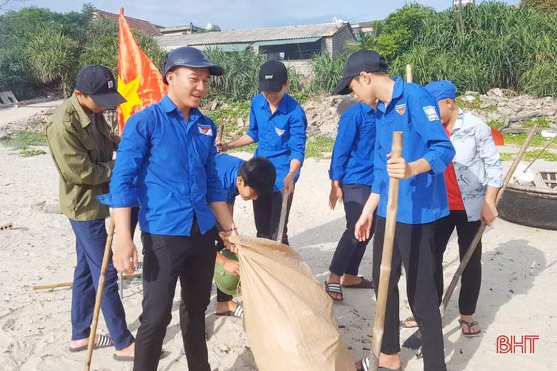 Tuổi trẻ Hà Tĩnh sôi nổi ra quân chiến dịch tình nguyện hè 2019