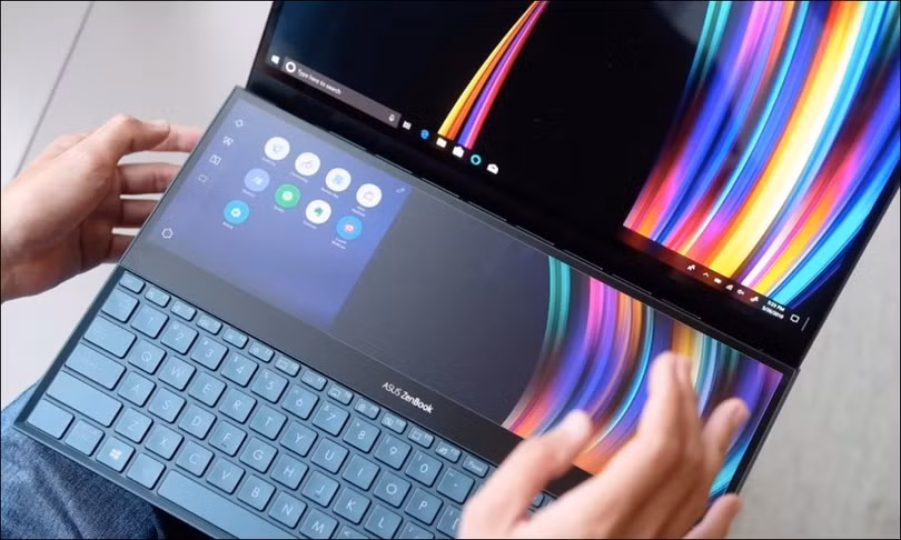 Chi tiết laptop hai màn hình, độ phân giải 4K cảm ứng đầu tiên trên thế giới
