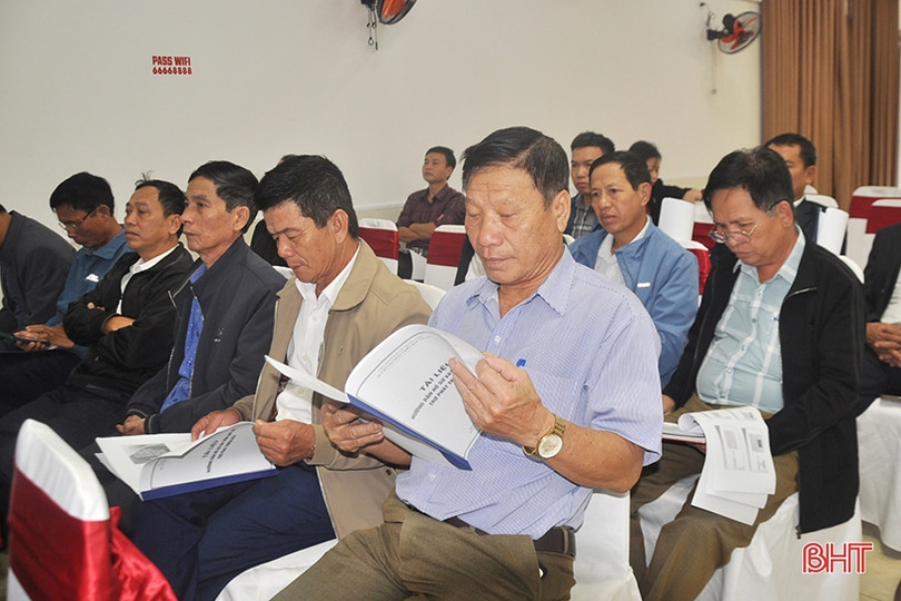 “Cầm tay chỉ việc” tiếp cận chính sách cho cán bộ 100 HTX ở Hà Tĩnh