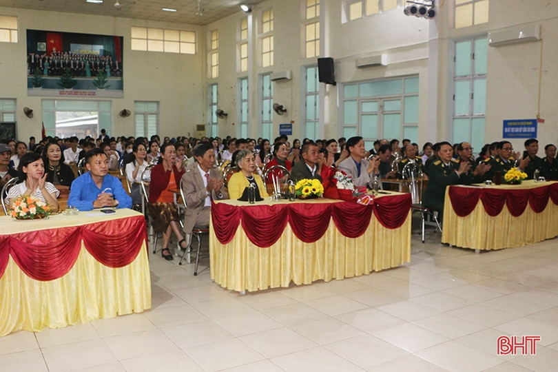 Tổ chức Quốc khánh nước CHDCND Lào cho lưu học sinh tại Hà Tĩnh