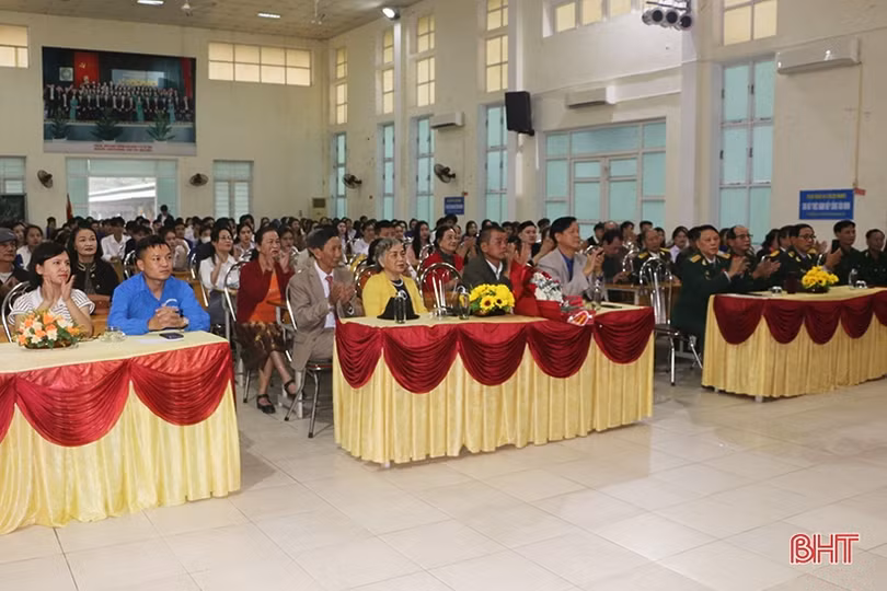 Tổ chức Quốc khánh nước CHDCND Lào cho lưu học sinh tại Hà Tĩnh