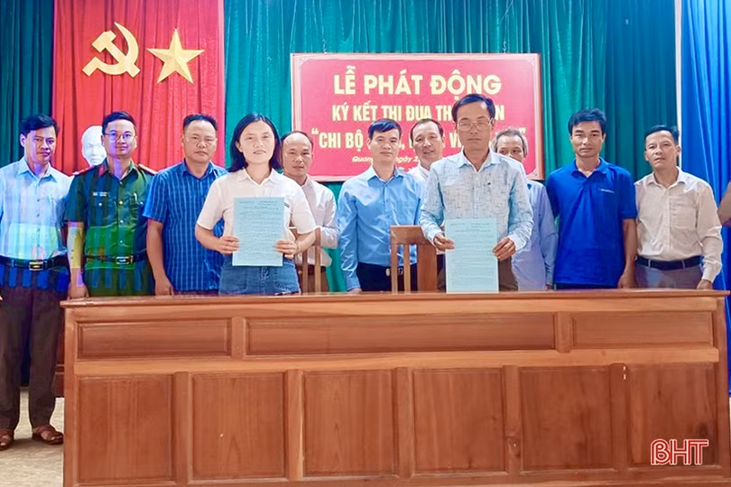 Chi bộ 4 tốt ở Vũ Quang