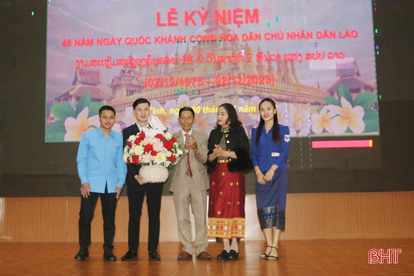 Tổ chức Quốc khánh nước CHDCND Lào cho lưu học sinh tại Hà Tĩnh