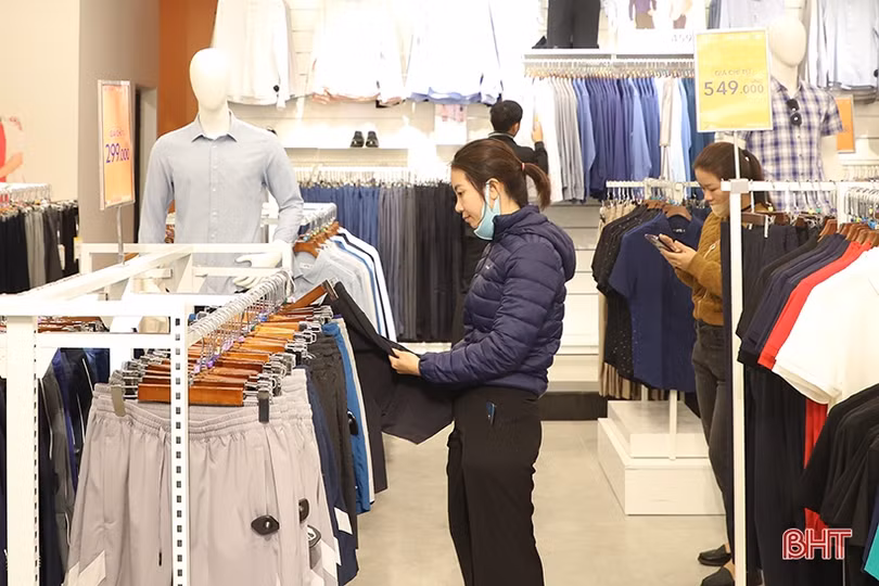 Ngành bán lẻ Hà Tĩnh “đón sóng” mùa mua sắm sôi động nhất năm