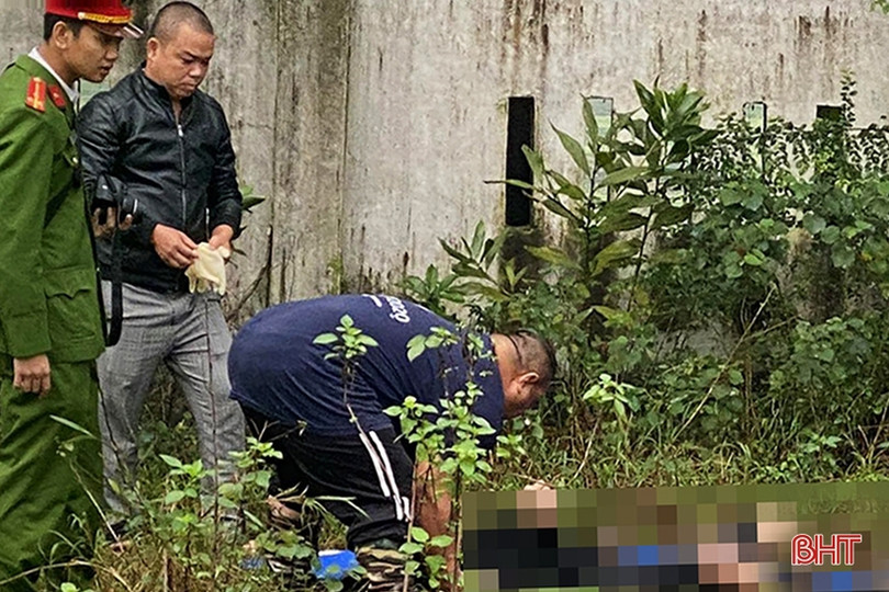 Phát hiện nam thanh niên tử vong dưới mương nước