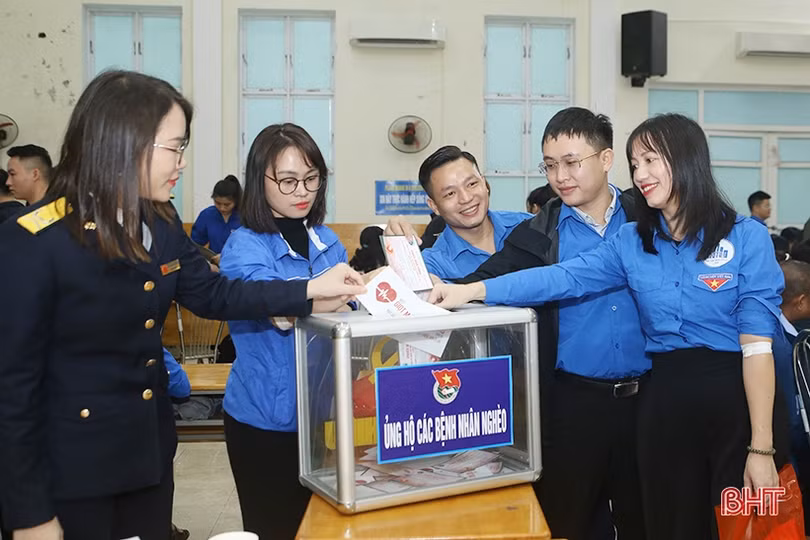 Tuổi trẻ Khối các Cơ quan và Doanh nghiệp Hà Tĩnh hiến 204 đơn vị máu