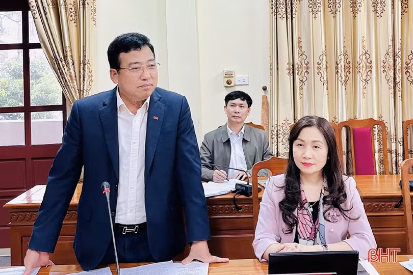 Các tổ đại biểu HĐND tỉnh thảo luận nội dung trình Kỳ họp thứ 17