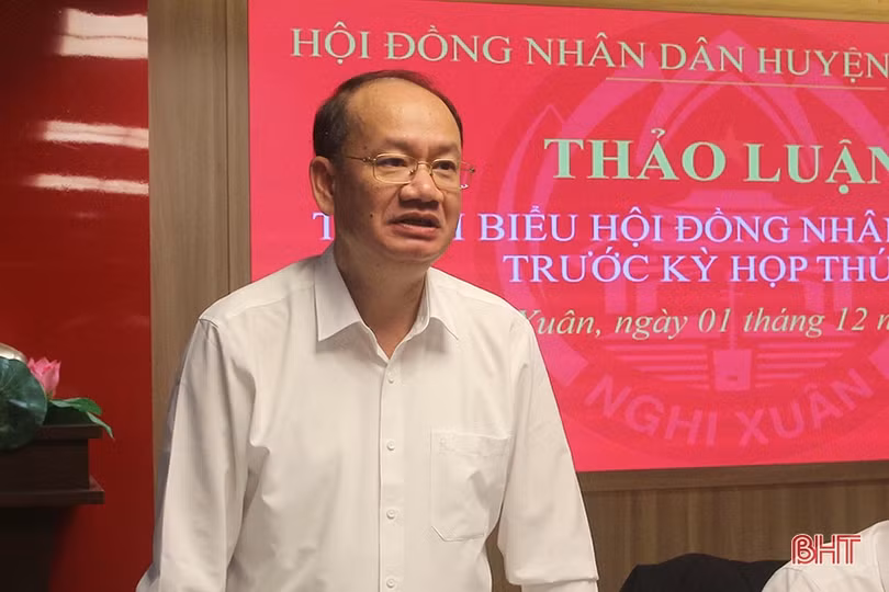 Các tổ đại biểu HĐND tỉnh thảo luận nội dung trình Kỳ họp thứ 17