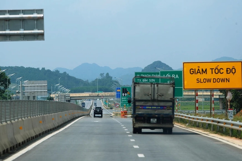 Rà soát nâng tốc độ đường cao tốc phân kỳ đầu tư 4 làn xe lên 90 km/h