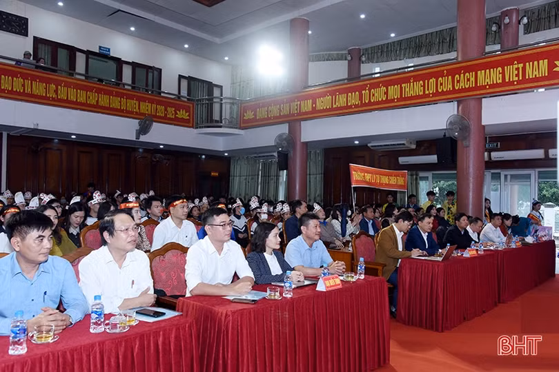 Trường THPT Nguyễn Trung Thiên nhất hội thi tìm hiểu kiến thức về sức khỏe sinh sản vị thành niên