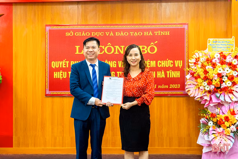 Trường THPT Chuyên Hà Tĩnh có Hiệu trưởng mới