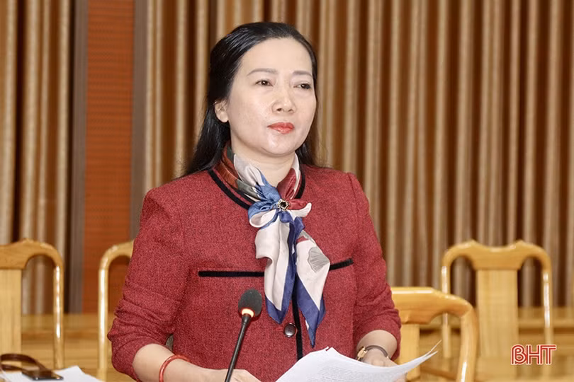 Các tổ đại biểu HĐND tỉnh thảo luận nội dung trình Kỳ họp thứ 17