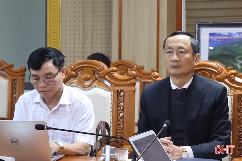 Các tổ đại biểu HĐND tỉnh thảo luận nội dung trình Kỳ họp thứ 17