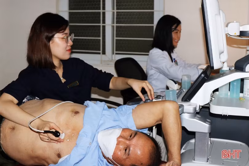 Bệnh viện Vinmec Times City khám sàng lọc bệnh tim cho người dân Hà Tĩnh