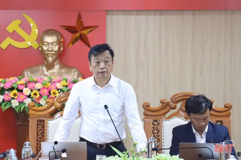 Các tổ đại biểu HĐND tỉnh thảo luận nội dung trình Kỳ họp thứ 17