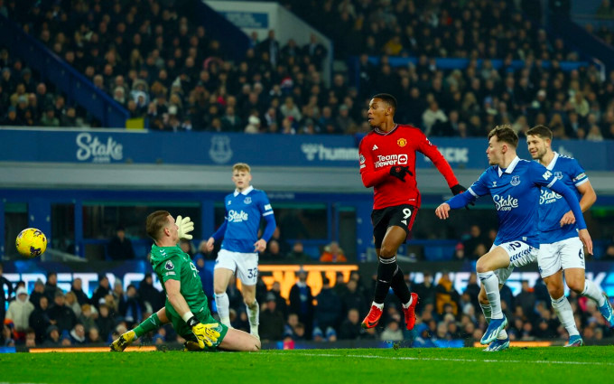 Man Utd thắng với siêu phẩm móc bóng của Garnacho