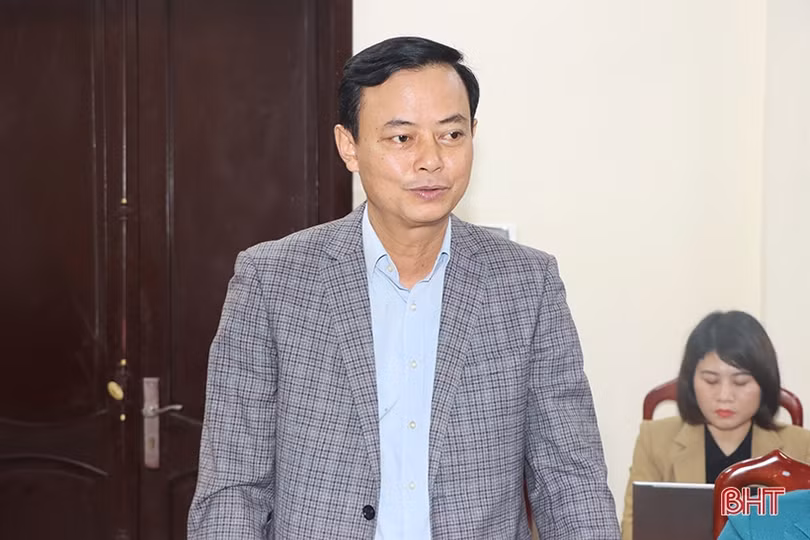 Các tổ đại biểu HĐND tỉnh thảo luận nội dung trình Kỳ họp thứ 17