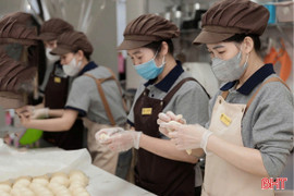 Cơ sở kinh doanh tất bật “chốt đơn” lễ ông Công, ông Táo và tết Nguyên đán