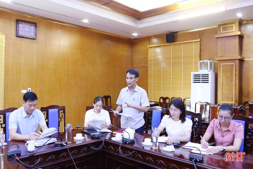 Các địa phương đã thành lập các tổ công tác để chuẩn bị các nội dung, chương trình cho kỳ họp đầu tiên của HĐND cấp xã mới. bqbht_br_img-0930a.jpg