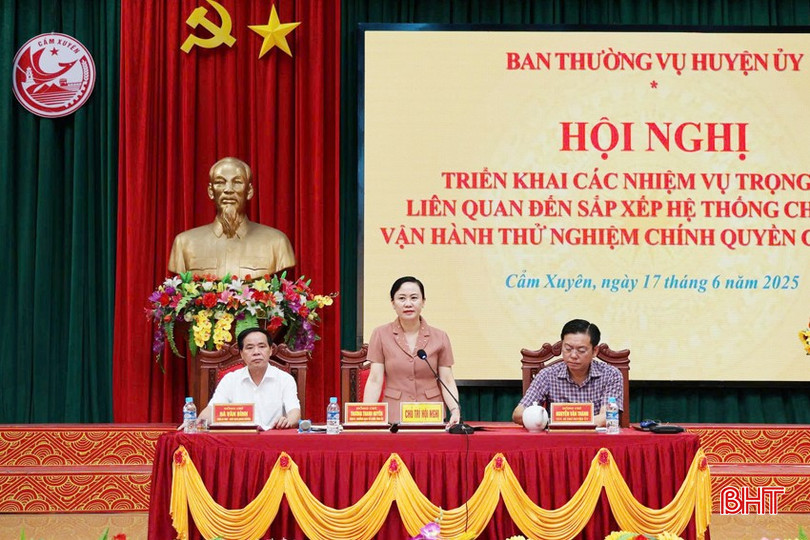 Huyện Cẩm Xuyên tổ chức hội nghị triển khai nhiệm vụ liên quan đến vận hành thử nghiệm chính quyền địa phương 2 cấp. bqbht_br_z6713426297524-9a573ede81dcf6a8b0967a9f6ede5247a.jpg