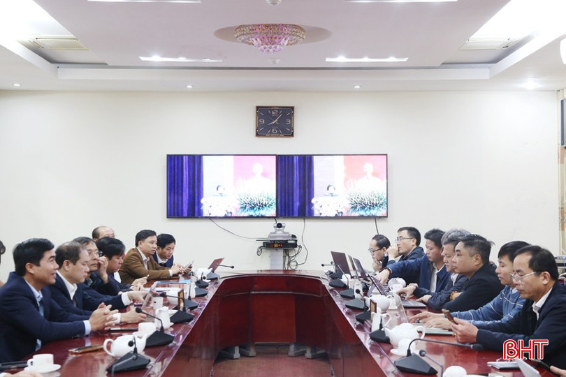 Các đại biểu tham dự hội nghị tại điểm cầu Hà Tĩnh. bqbht_br_5a.jpg