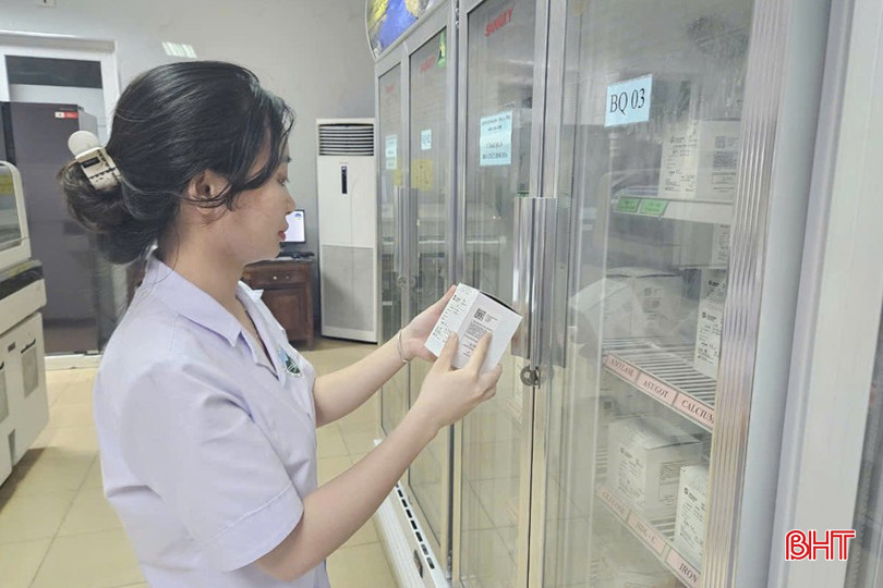 Các cơ sở y tế được chủ động mua sắm vật tư, hóa chất và sinh phẩm để đáp ứng nhu cầu khám, điều trị. hoa-chat-1a-3618-8148.jpg