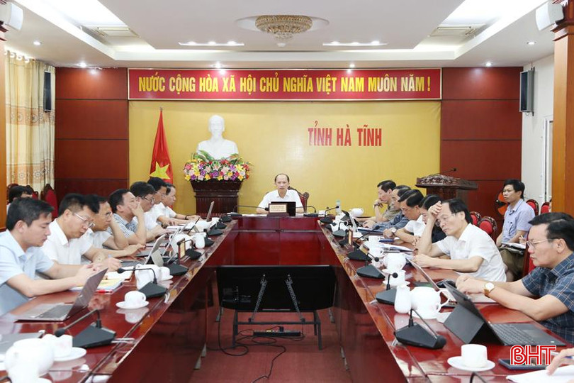 Các đại biểu tham dự tại điểm cầu Trung tâm Công báo - Tin học tỉnh. 4A.jpg