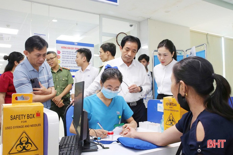 Ngành y tế tập trung hoàn thành việc vận hành bệnh án điện tử tại tất cả các bệnh viện, trung tâm y tế trước ngày 30/9. bqbht_br_z6899952743064-05bb4ef7cedb8a5c025b26c067c7388e-92d9ba.jpg