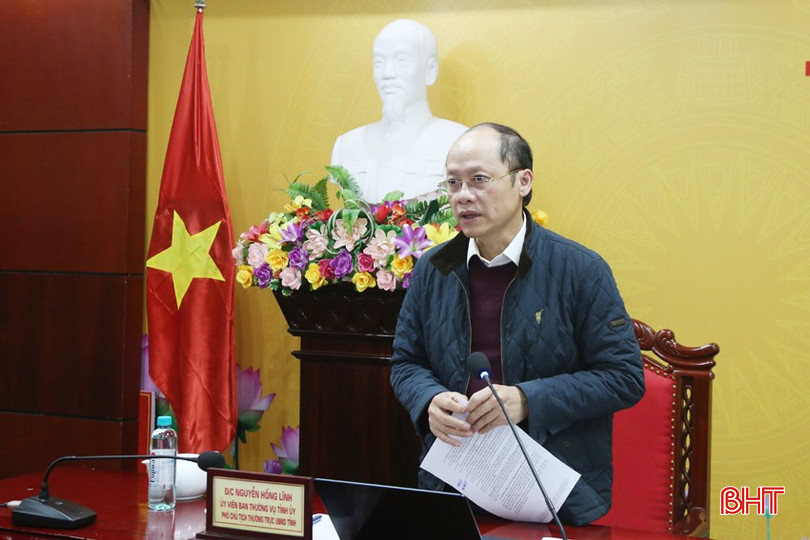Phó Chủ tịch Thường trực UBND tỉnh Nguyễn Hồng Lĩnh quán triệt, chỉ đạo sau phiên họp. bqbht_br_3a.jpg