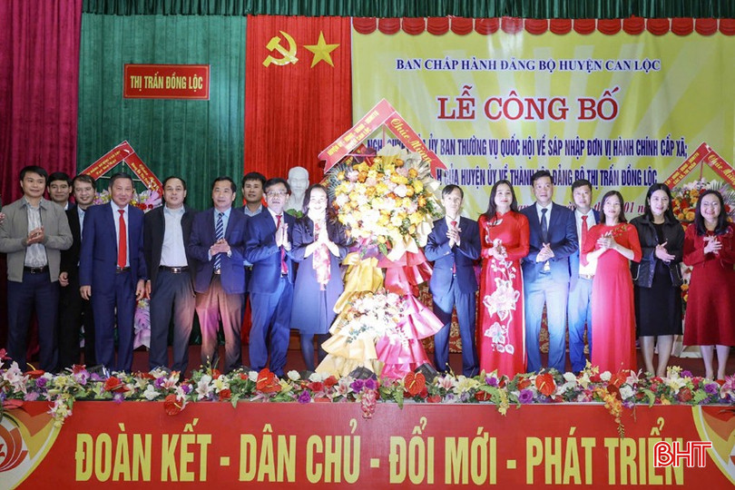 Thực hiện Nghị quyết của Ủy ban Thường vụ Quốc hội về sáp nhập đơn vị hành chính cấp xã, xã Trung Lộc sáp nhập vào thị trấn Đồng Lộc. Ảnh: Minh Đông. bqbht_br_can-loc-4a.jpg