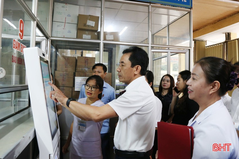 Khi các trung tâm y tế được chuyển thành các BVĐK sẽ tháo gỡ được những khó khăn liên quan đến cơ chế quản lý. bqbht_br_2a.jpg