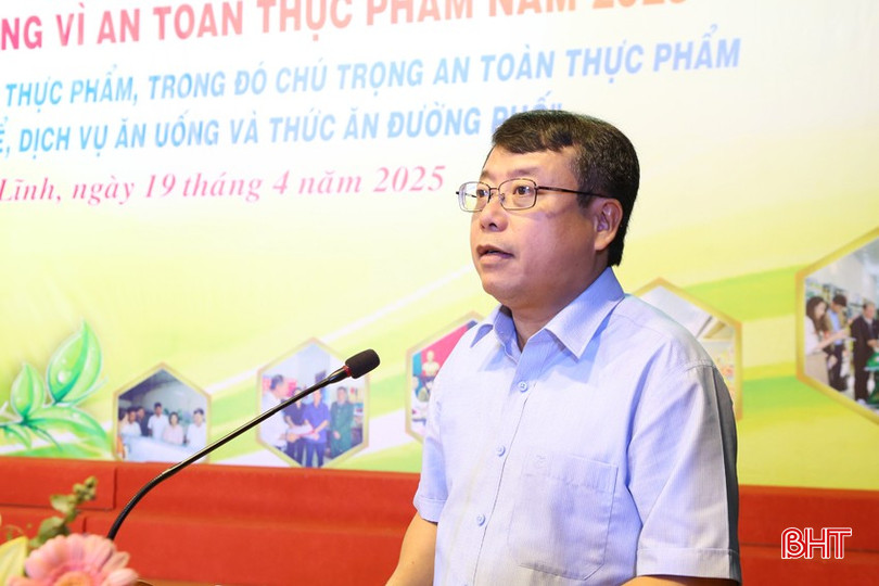 Phó Chủ tịch UBND tỉnh Dương Tất Thắng phát biểu chỉ đạo. bqbht_br_2a.jpg