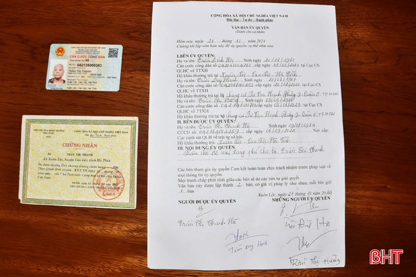 Thông tin hồ sơ của bà Trần Thị Thanh và các giấy tờ liên quan. bqbht_br_nguoi-co-cong-2a.jpg