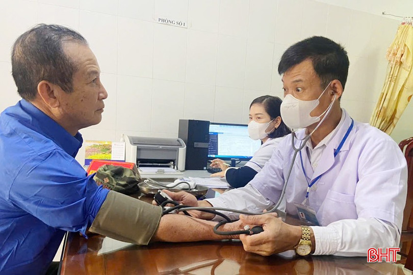 Trạm Y tế xã Thanh Bình Thịnh đang quản lý, điều trị hiệu quả cho các bệnh nhân bị mắc các bệnh không lây nhiễm. bqbht_br_tram-2a.jpg