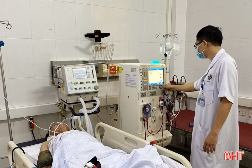 Bộ Y tế đề xuất tăng hệ số lương nhiều chức danh nghề nghiệp y sĩ, bác sĩ. Ảnh minh họa: