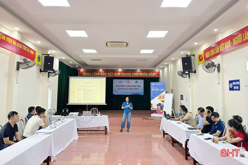 विशेषज्ञ चिकित्सकों को बाह्य रोगी आपातकालीन देखभाल में कौशल से लैस करते हैं। bqbht_br_z6719876052103-f22afbb3ef355101454a2959483726e9a.jpg