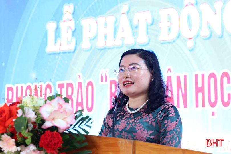 Giám đốc Sở GD&ĐT Nguyễn Thị Nguyệt phát biểu tại lễ phát động. bqbht_br_2a-1242.jpg