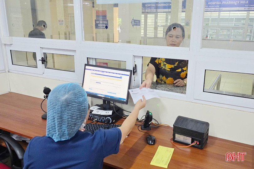 Các cơ sở y tế trong toàn tỉnh đều bố trí đầy đủ nhân lực để thực hiện công tác chăm sóc, bảo vệ sức khỏe cho Nhân dân trong dịp nghỉ lễ. bqbht_br_z6957343195951-261b3752423aeb5d70917898564ccc26a.jpg