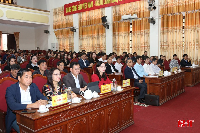 Các đại biểu tham dự lễ phát động. bqbht_br_img-2943a.jpg