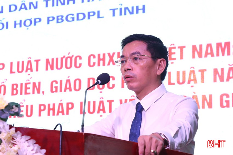 Giám đốc Sở Tư pháp Nguyễn Quốc Tuấn phát biểu khai mạc. bqbht_br_2a-1379.jpg