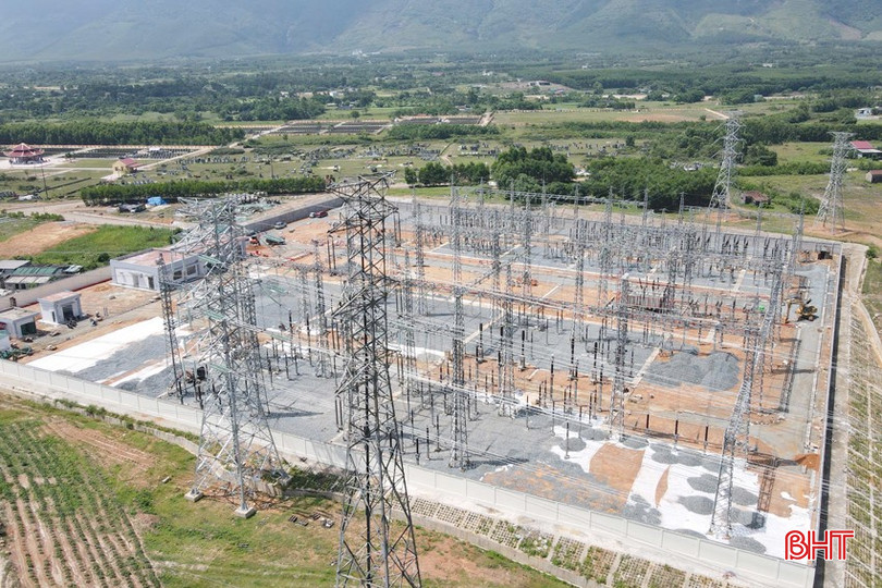 Trạm biến áp 220kV thuộc dự án Trạm biến áp 220kV Vũng Áng và đấu nối đã cơ bản hoàn thành, sẵn sàng đóng điện. bqbht_br_dien-3a.jpg