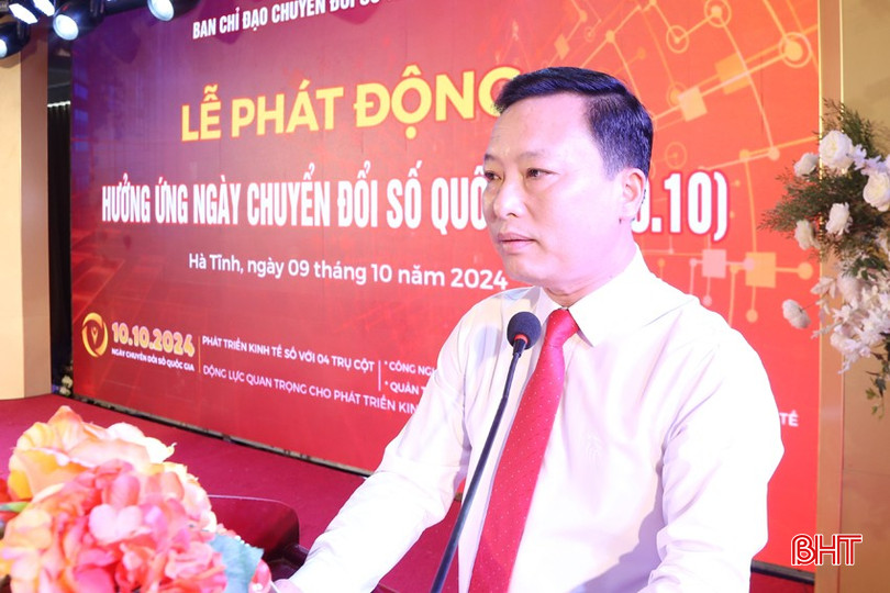 Giám đốc Sở TT&TT Đậu Tùng Lâm phát biểu tại buổi lễ. 2a-9434.jpg