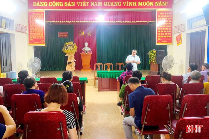 Buổi truyền thông cho các cộng tác viên trong công tác phòng, chống HIV/AIDS ở Nghi Xuân. hiv-2a-3370.jpg