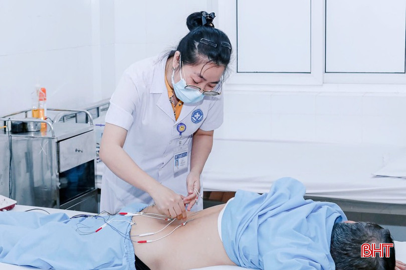 Khoa Y học cổ truyền và phục hồi chức năng của Trung tâm Y tế TP Hà Tĩnh nơi được nhiều người bệnh lựa chọn điều trị. y-hoc-tp-2a-6160.jpg