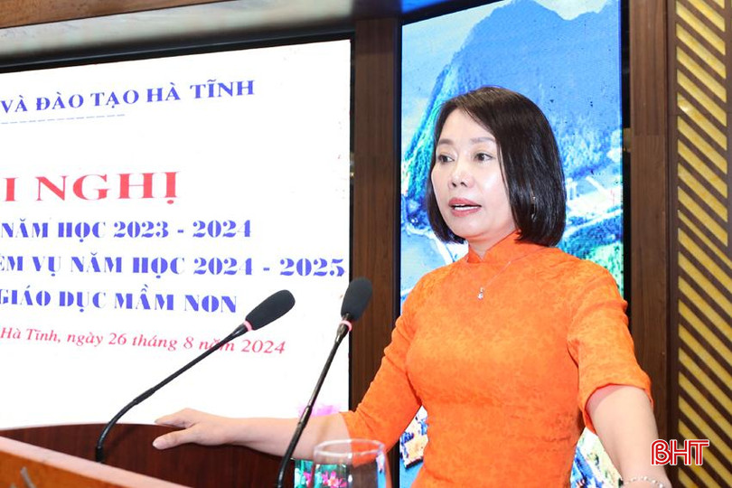 Phó Giám đốc Sở GD&ĐT Nguyễn Thị Nhung Quyên giải đáp một số nội dung mà các đại biểu quan tâm. 5A.jpg