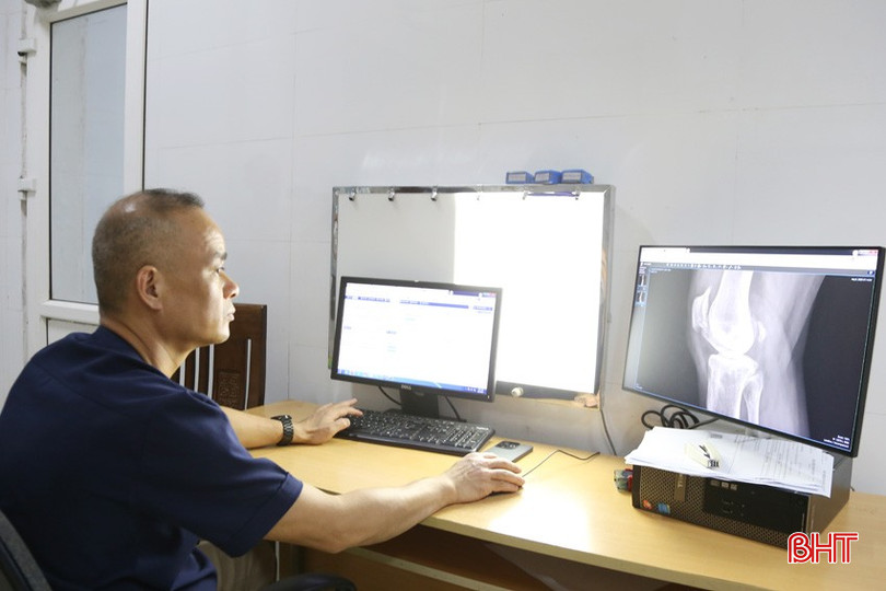 Trung tâm Y tế Hồng Lĩnh đã đồng bộ, liên thông với 4 phần mềm trụ cột trong bệnh án điện tử gồm: HIS, LIS, PACS và ERM. bqbht_br_img-3581a.jpg