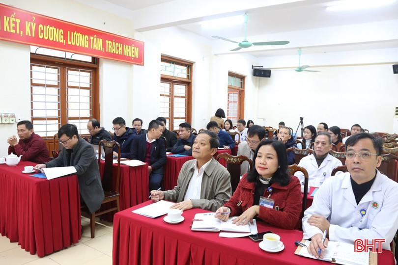 Đoàn khảo sát làm việc với Bệnh viện Phổi Hà Tĩnh. bqbht_br_2a.jpg